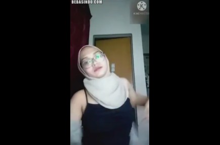 Viral Indonesia Di Sini, Di Mana Aroma Melati Dan Kamu Menjadi Satu It’s Almost Over